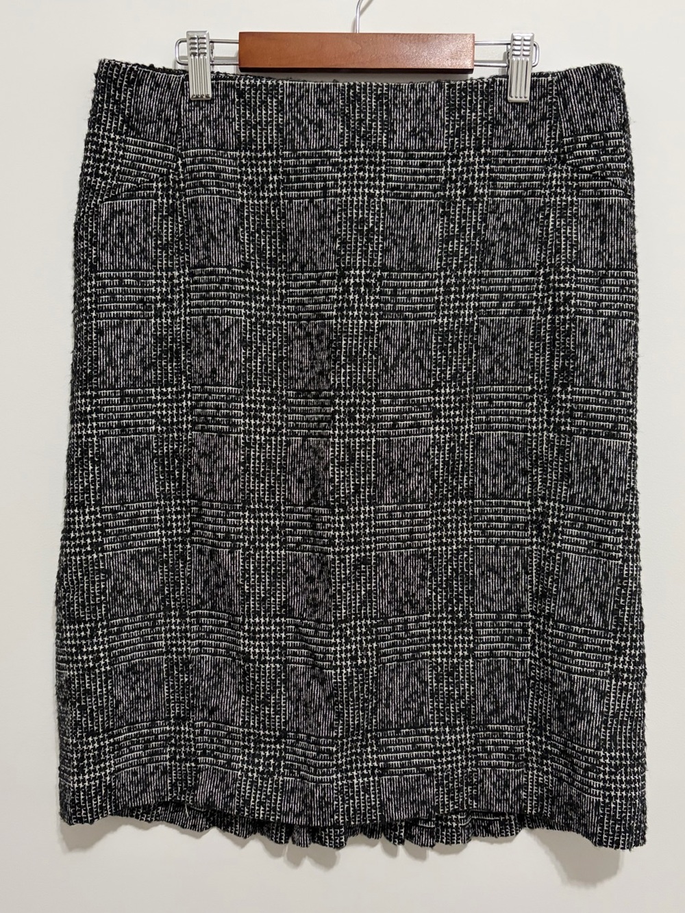 Express Skirts | Express Tweed Pencil Skirt - Black and White